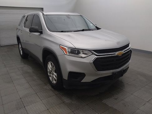 Used 2020 Chevrolet Traverse LS FWD image 13