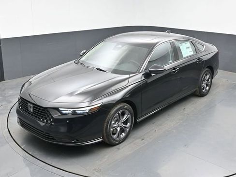 New 2026 Honda Accord EX-L image 15