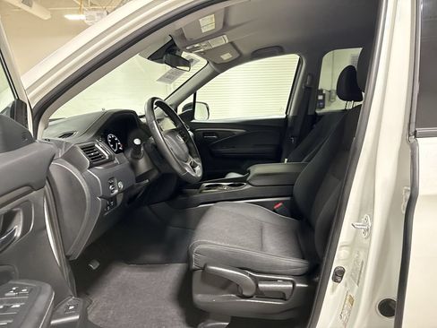 Used 2024 Honda Ridgeline Sport image 19