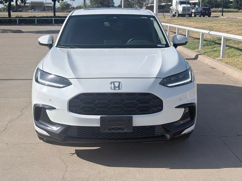 Used 2023 Honda HR-V EX-L image 2
