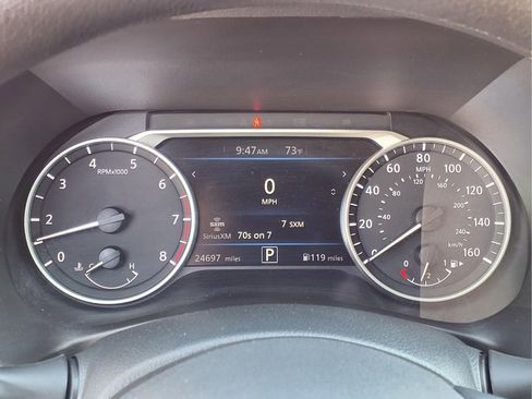 Used 2025 Nissan Sentra SV FWD image 18