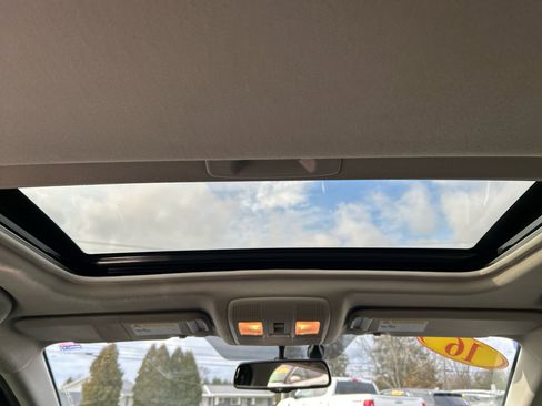 Used 2016 MAZDA MAZDA3 i Touring w/ Popular Equipment Package image 17