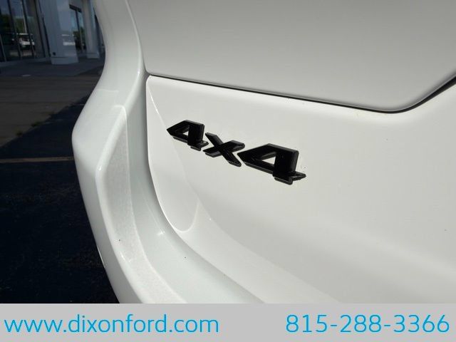 Used 2024 Jeep Grand Cherokee Altitude AWD/4WD image 28