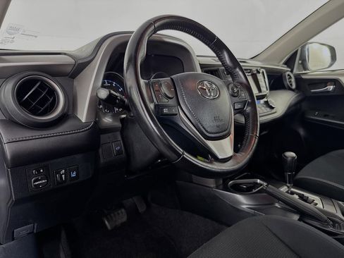 Used 2017 Toyota RAV4 XLE image 32