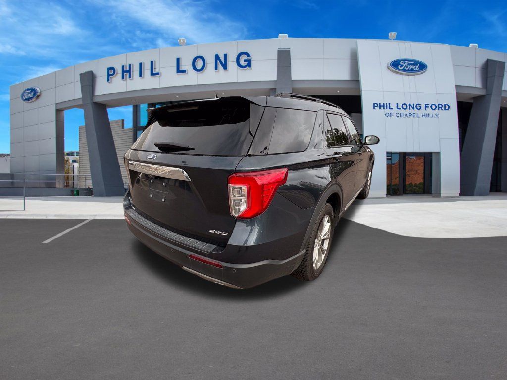 Used 2022 Ford Explorer XLT w/ Equipment Group 202A AWD/4WD image 5