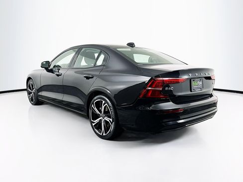 Used 2024 Volvo S60 B5 Core image 5