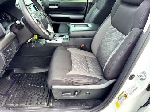 Used 2021 Toyota Tundra SR5 RWD image 11