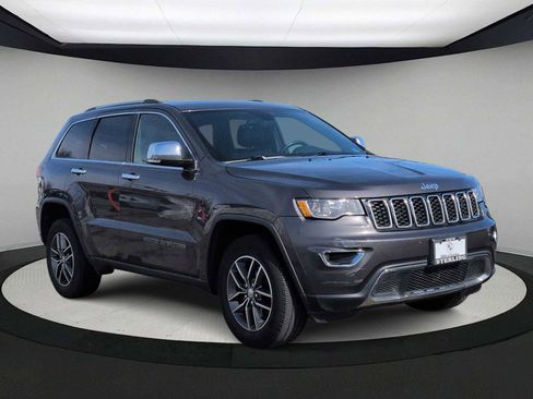 Used 2018 Jeep Grand Cherokee Limited image 2