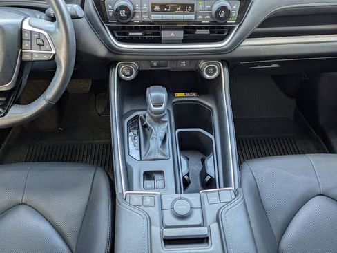 Used 2024 Toyota Grand Highlander FWD image 20