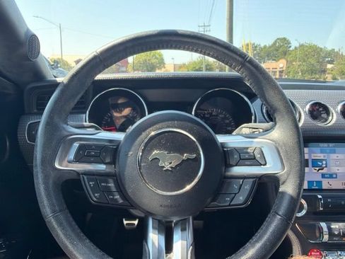Used 2017 Ford Mustang GT Premium w/ GT Performance Package RWD image 8