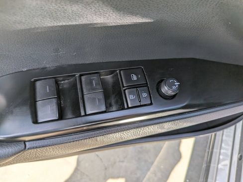 Used 2025 Toyota Camry SE FWD image 20