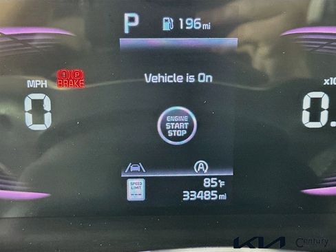 Used 2024 Kia Telluride EX w/ EX Captain's Chair Package image 12