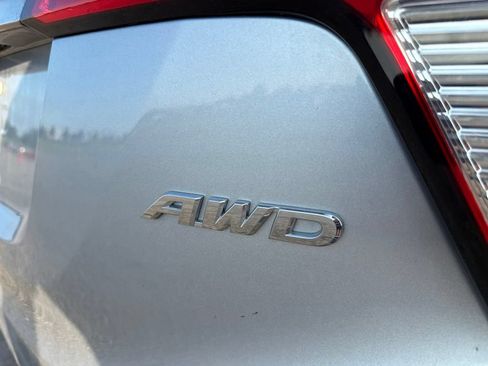 Certified 2022 Honda HR-V LX image 4