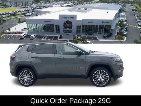 Used 2023 Jeep Compass Limited w/ Elite Group AWD/4WD image 4