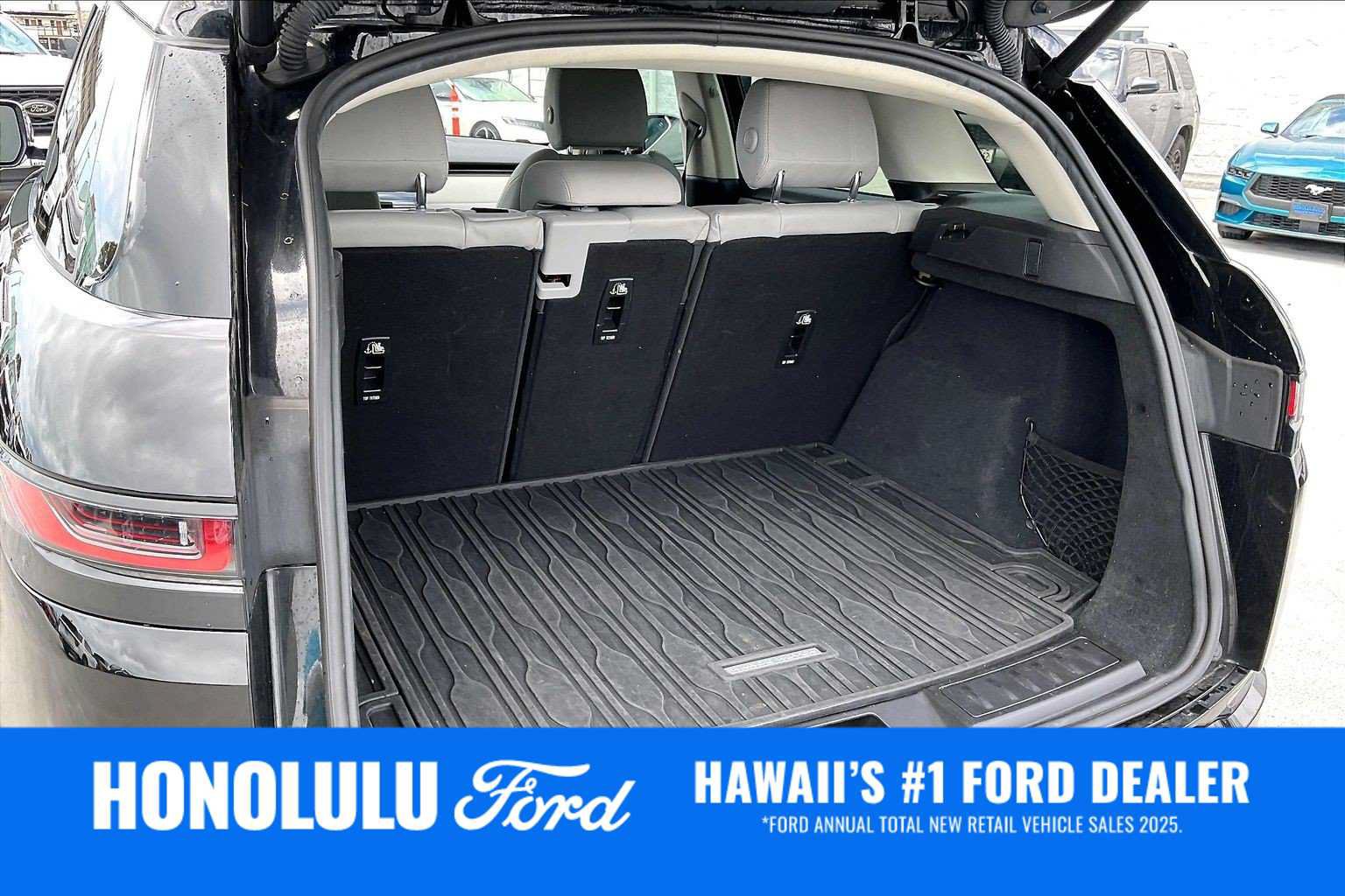 Used 2021 Land Rover Range Rover Evoque SE AWD/4WD image 17