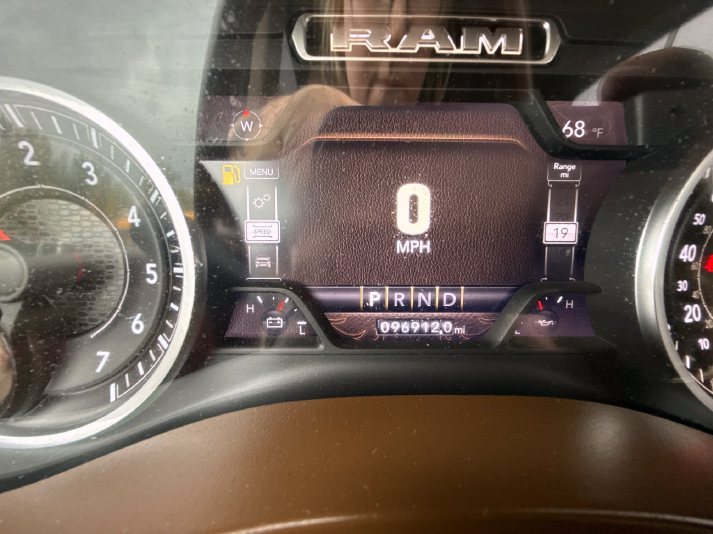 Used 2019 RAM 1500 Laramie AWD/4WD image 21