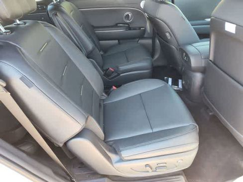 New 2026 Hyundai Palisade Calligraphy FWD image 17