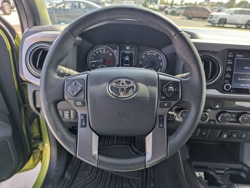 Used 2023 Toyota Tacoma TRD Off-Road AWD/4WD image 17