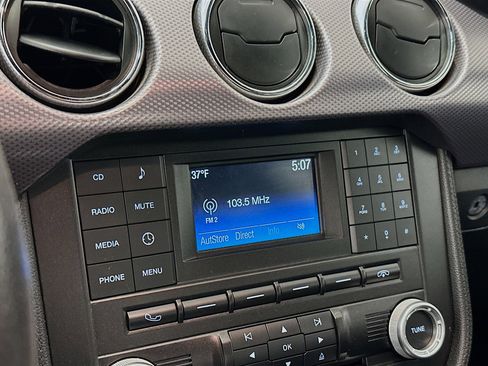 Used 2015 Ford Mustang Coupe RWD image 21