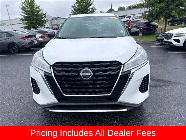 Used 2022 Nissan Kicks S FWD image 8