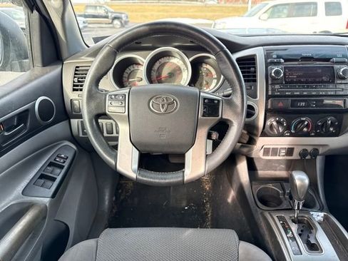 Used 2012 Toyota Tacoma 4x4 Double Cab image 15