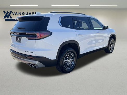 Used 2025 GMC Acadia Elevation image 6