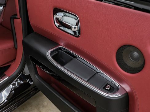 Used 2014 Rolls-Royce Ghost image 69