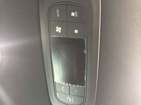 New 2026 Chrysler Voyager LX image 19