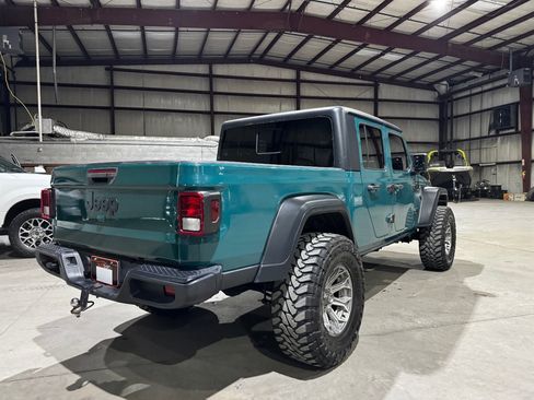 Used 2020 Jeep Gladiator Sport w/ Quick Order Package 24S image 5