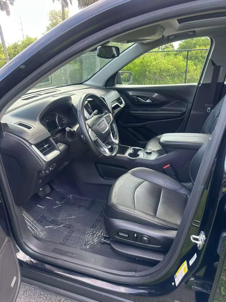 Used 2019 GMC Terrain SLT w/ Preferred Package FWD image 9
