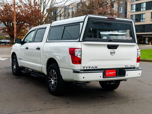 Certified 2023 Nissan Titan SV w/ Accessory Utility Package image 4