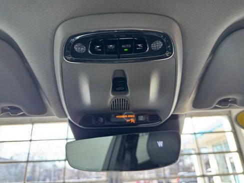 Used 2018 Volvo XC60 T6 Inscription w/ Convenience Package image 23