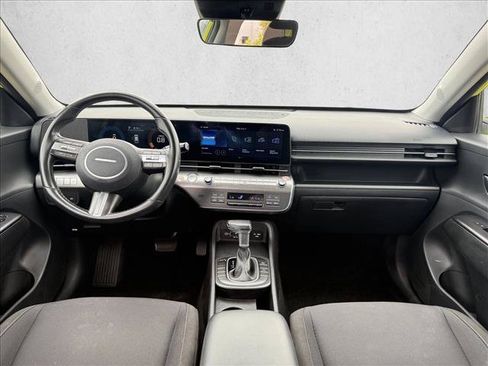 Used 2025 Hyundai Kona SEL FWD image 13