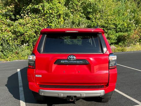 Used 2024 Toyota 4Runner TRD Off-Road Premium image 4