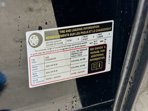 Certified 2025 Mercedes-Benz CLA 250 4MATIC image 40