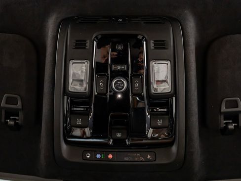 Used 2025 Cadillac Escalade ESV Sport Platinum w/ LPO, ONYX Package image 29