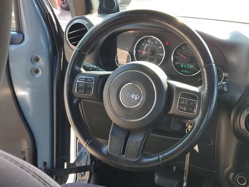 Used 2014 Jeep Wrangler Sport w/ Connectivity Group AWD/4WD image 19
