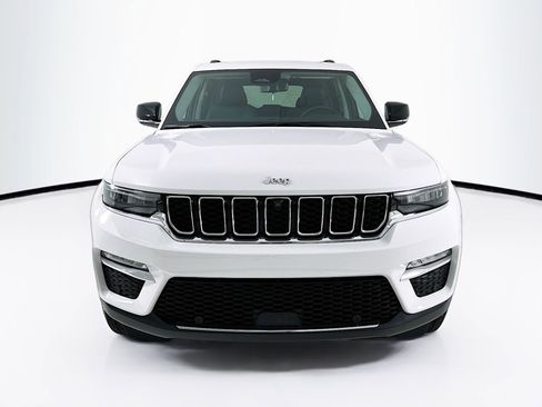 Used 2024 Jeep Grand Cherokee Limited w/ Luxury Tech Group II AWD/4WD image 2