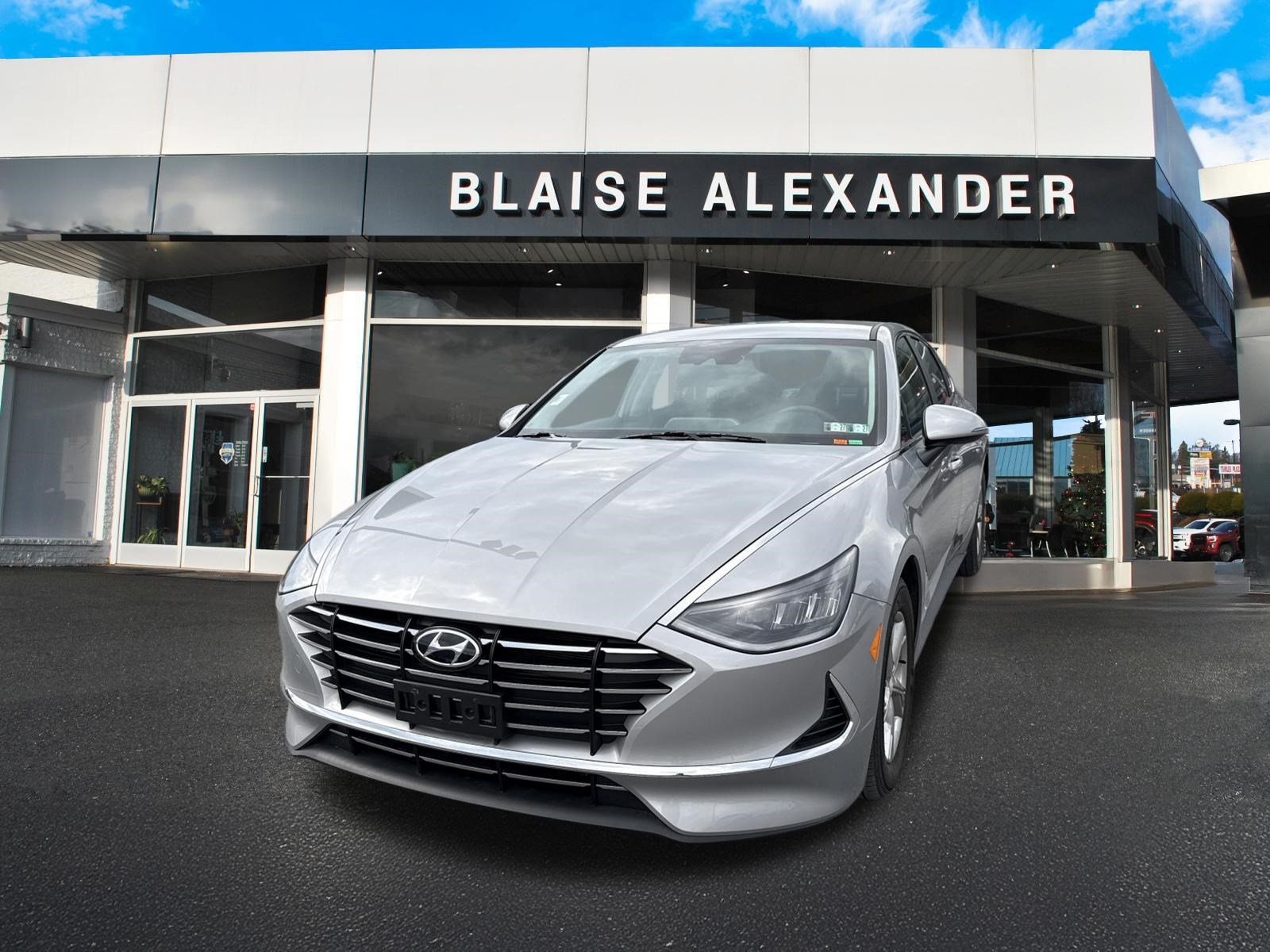 Used 2023 Hyundai Sonata SE FWD image 8