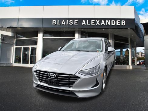 Used 2023 Hyundai Sonata SE FWD image 8