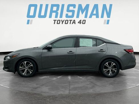 Used 2022 Nissan Sentra SV image 3
