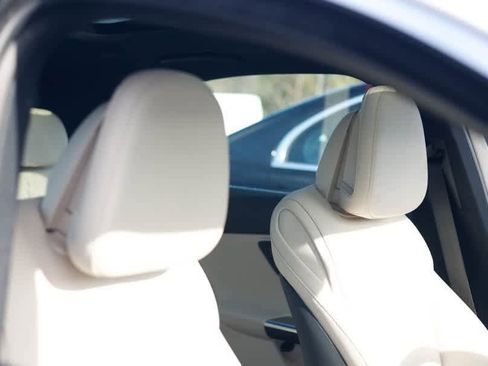 Certified 2025 Mercedes-Benz C 300 4MATIC Sedan image 17