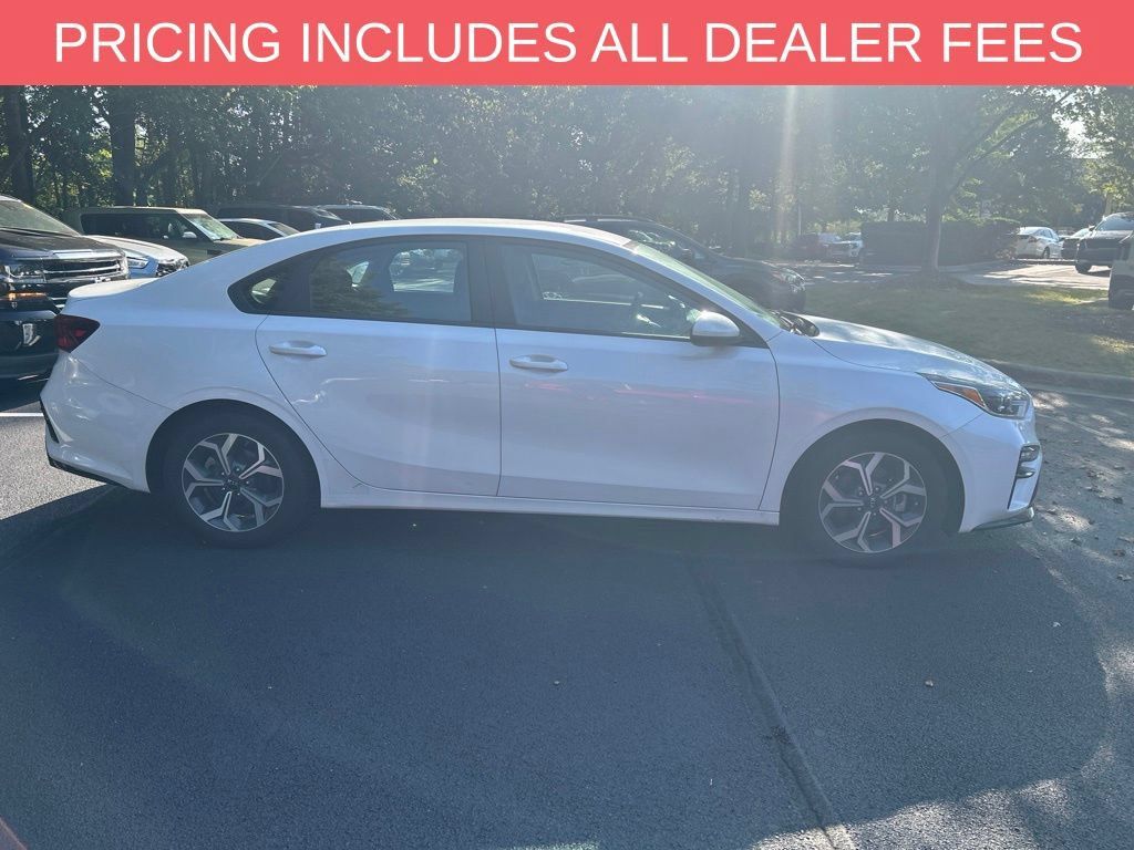 Used 2021 Kia Forte LXS FWD image 9