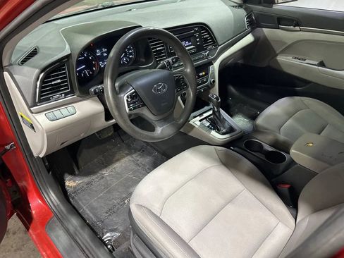 Used 2018 Hyundai Elantra SE image 6