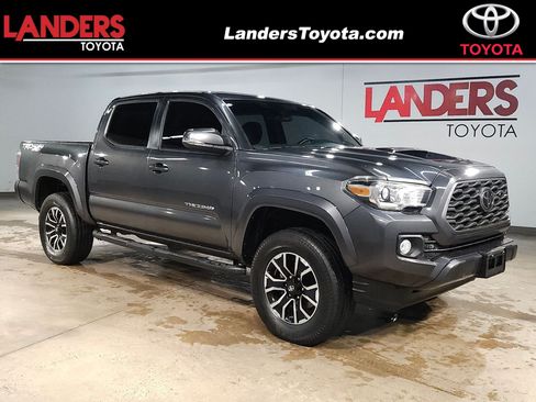 Used 2020 Toyota Tacoma TRD Sport w/ Technology Package AWD/4WD image 1