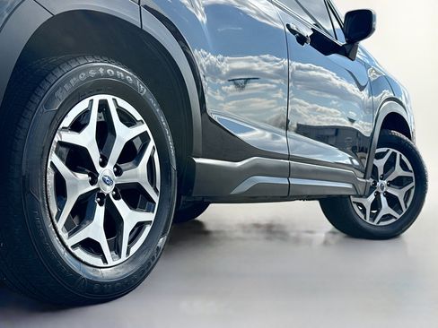 Used 2023 Subaru Forester Premium AWD/4WD image 16