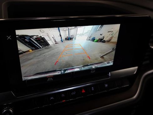 Used 2025 GMC Sierra 1500 SLT RWD image 41