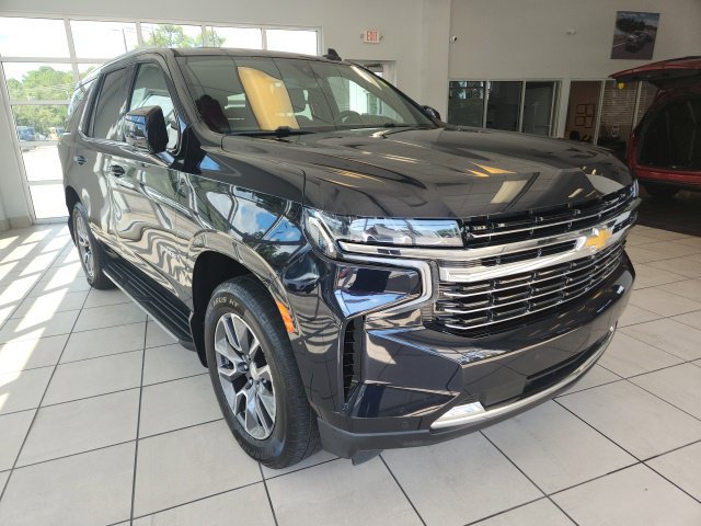 Used 2021 Chevrolet Tahoe LT w/ LT Signature Plus Package AWD/4WD image 3