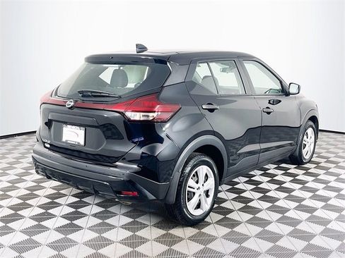Used 2024 Nissan Kicks S image 8