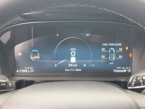 New 2026 Lincoln Corsair Premiere image 19